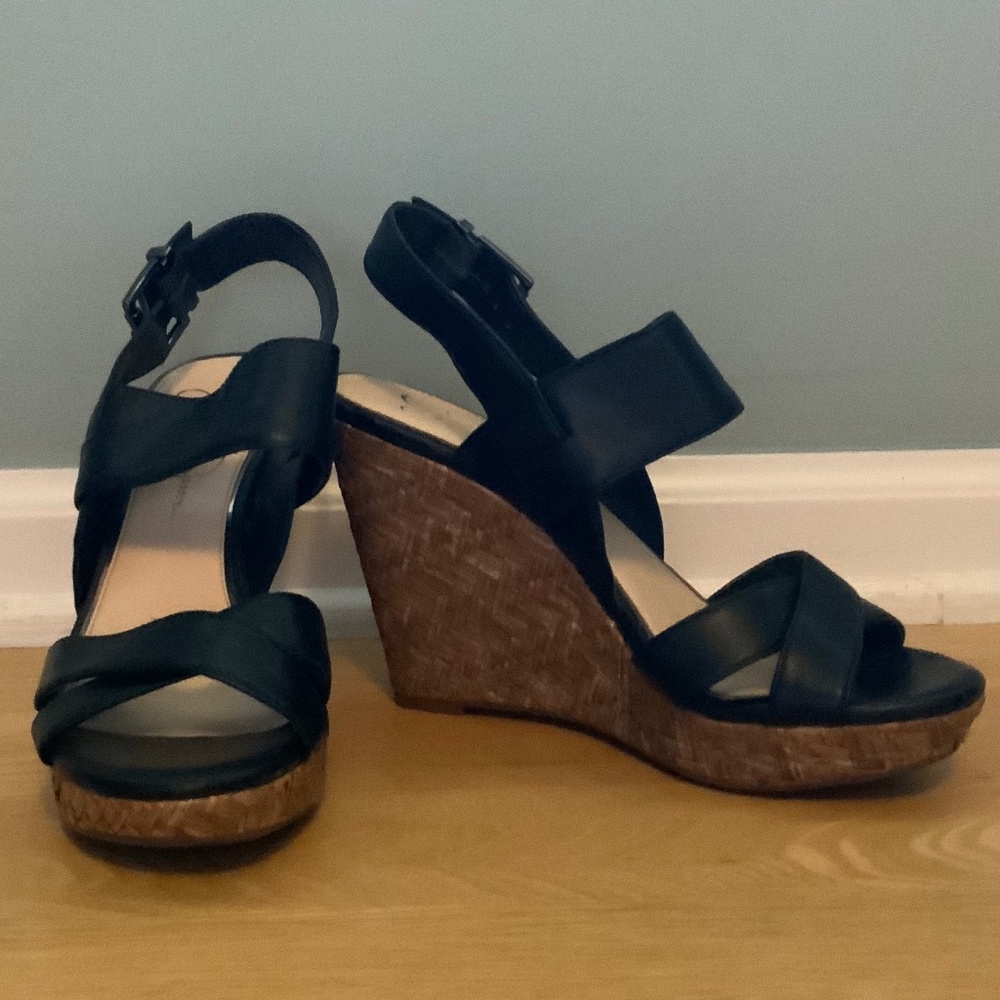 Jessica Simpson wedges size 8